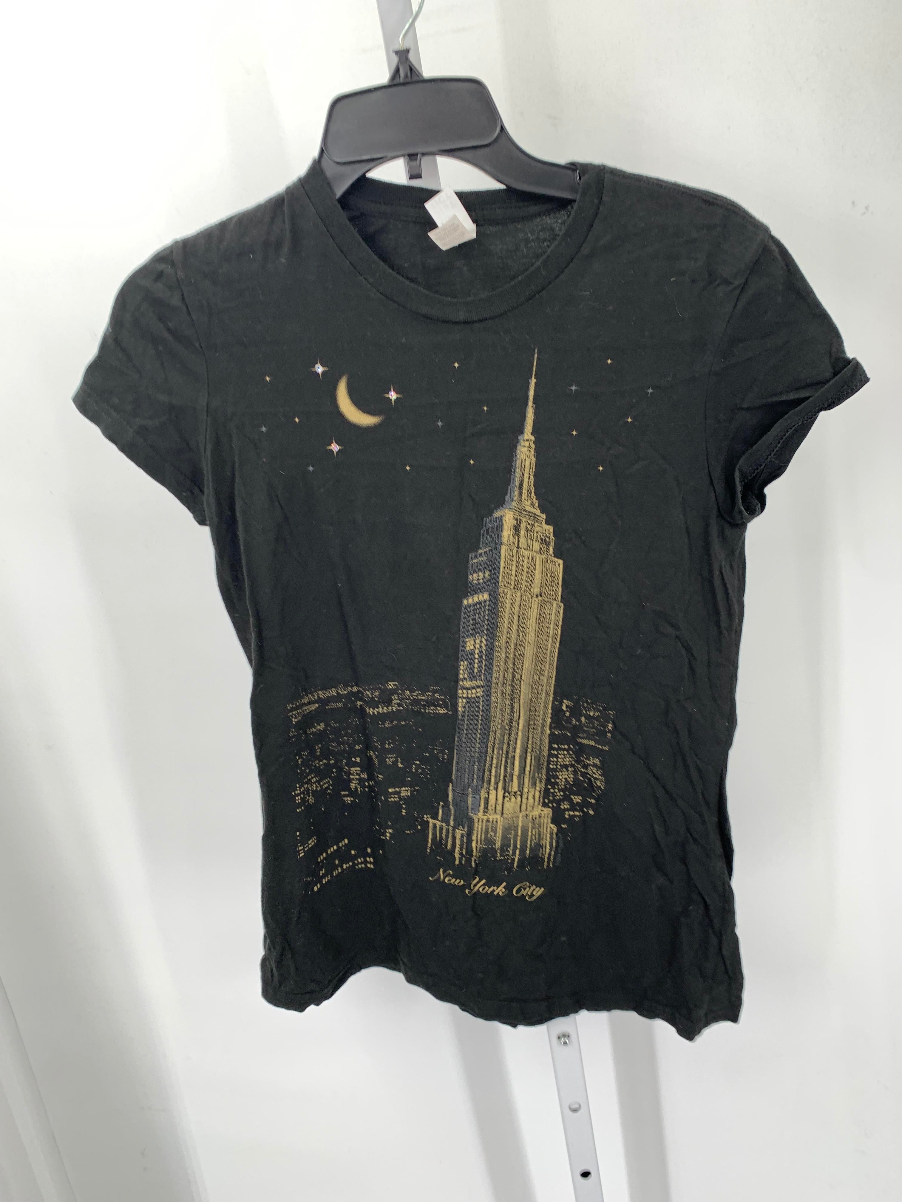 Size Large Juniors Short Sleeve Shirt