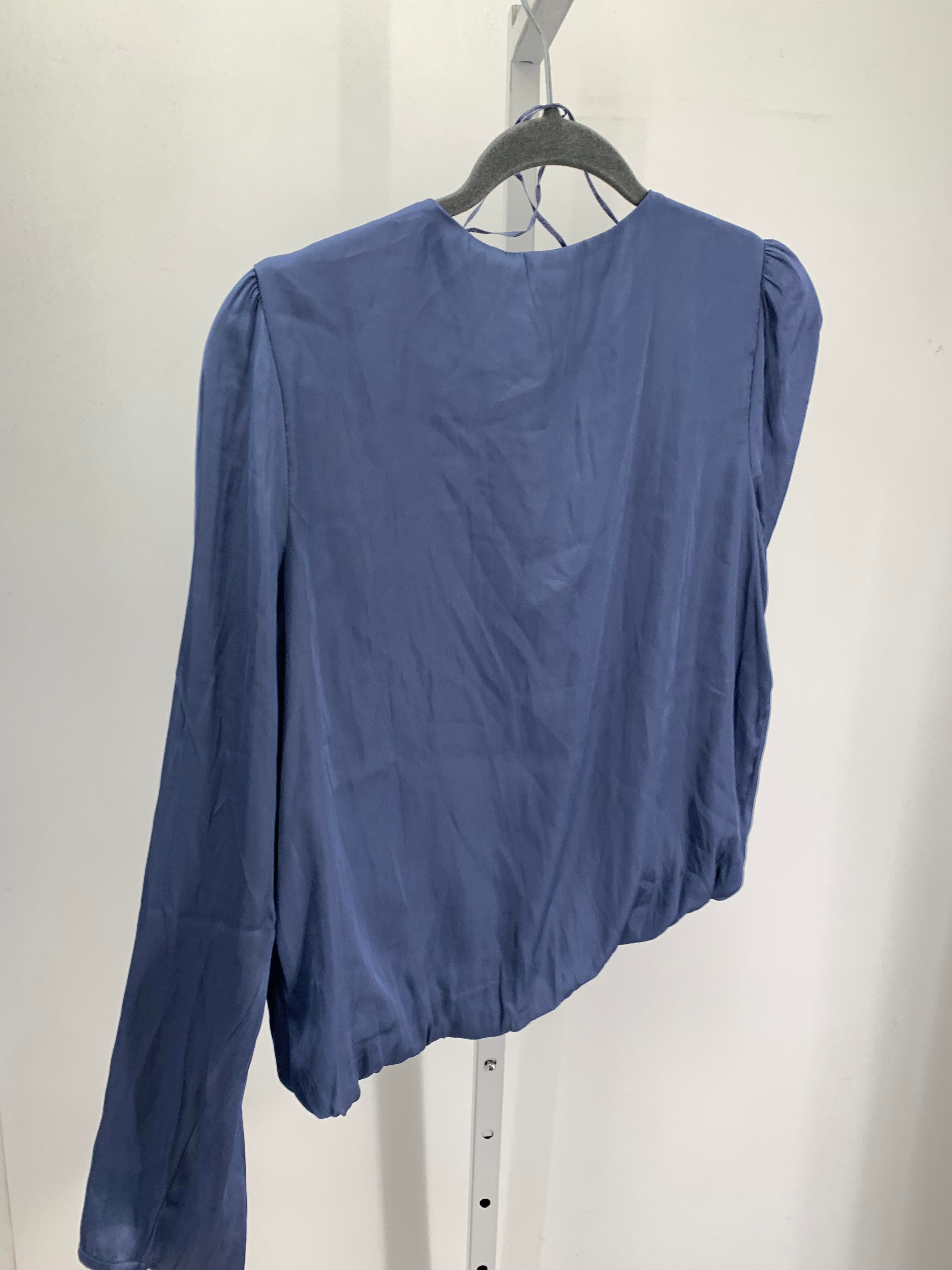 Size Medium Juniors Long Sleeve Shirt