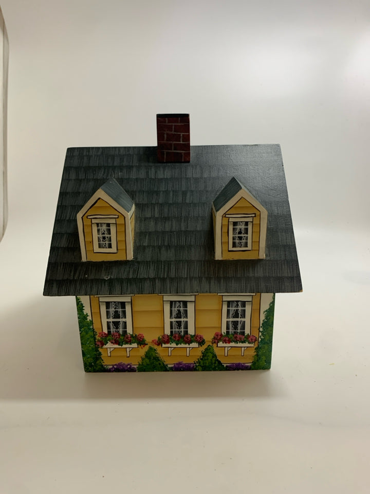PRIMITIVE WOODEN PAINTED HOUSE W/LID.