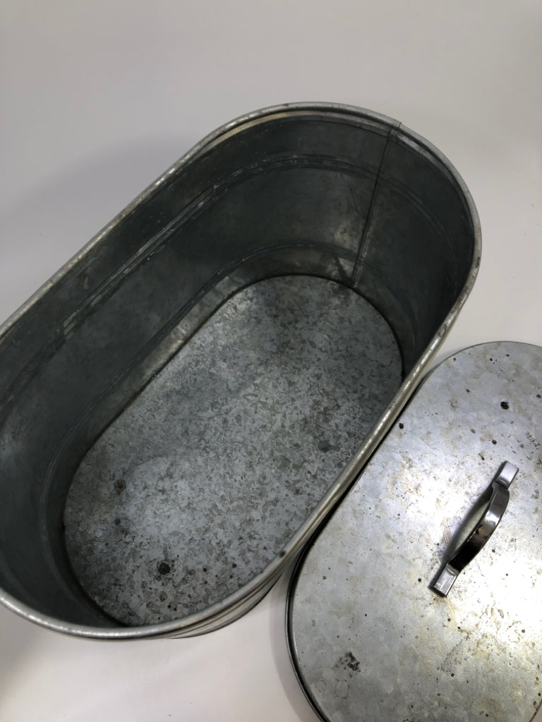 METAL STORAGE/ BREAD BOX.