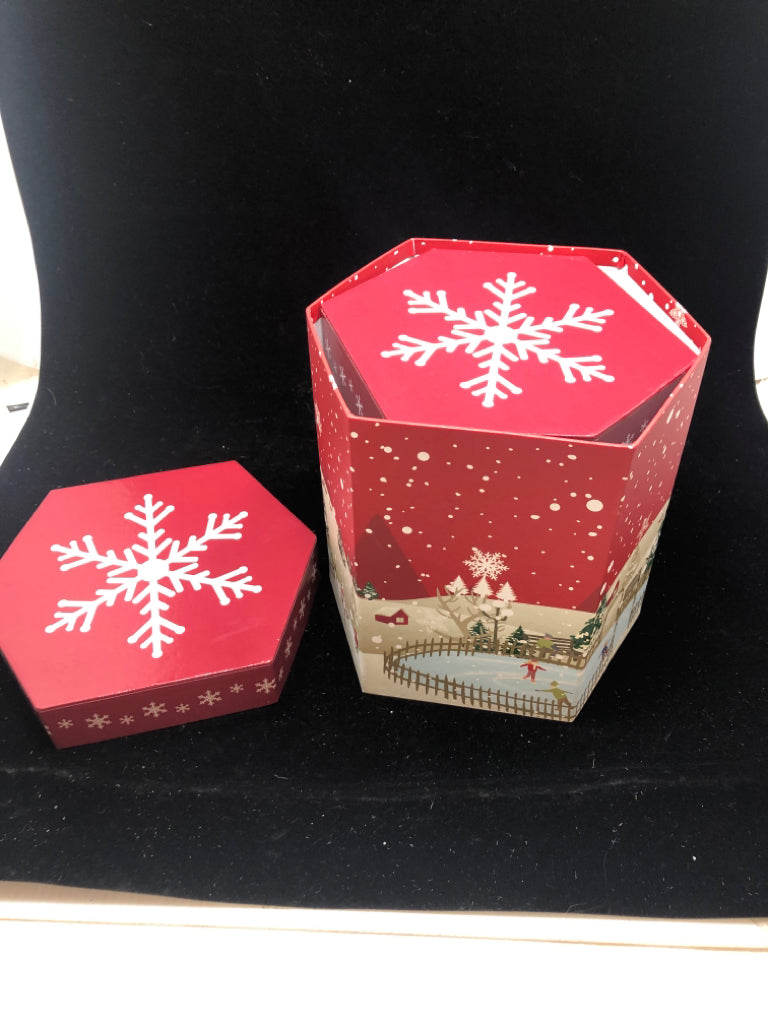 5PC NESTING HOLIDAY GIFT BOX SET W/LIDS.