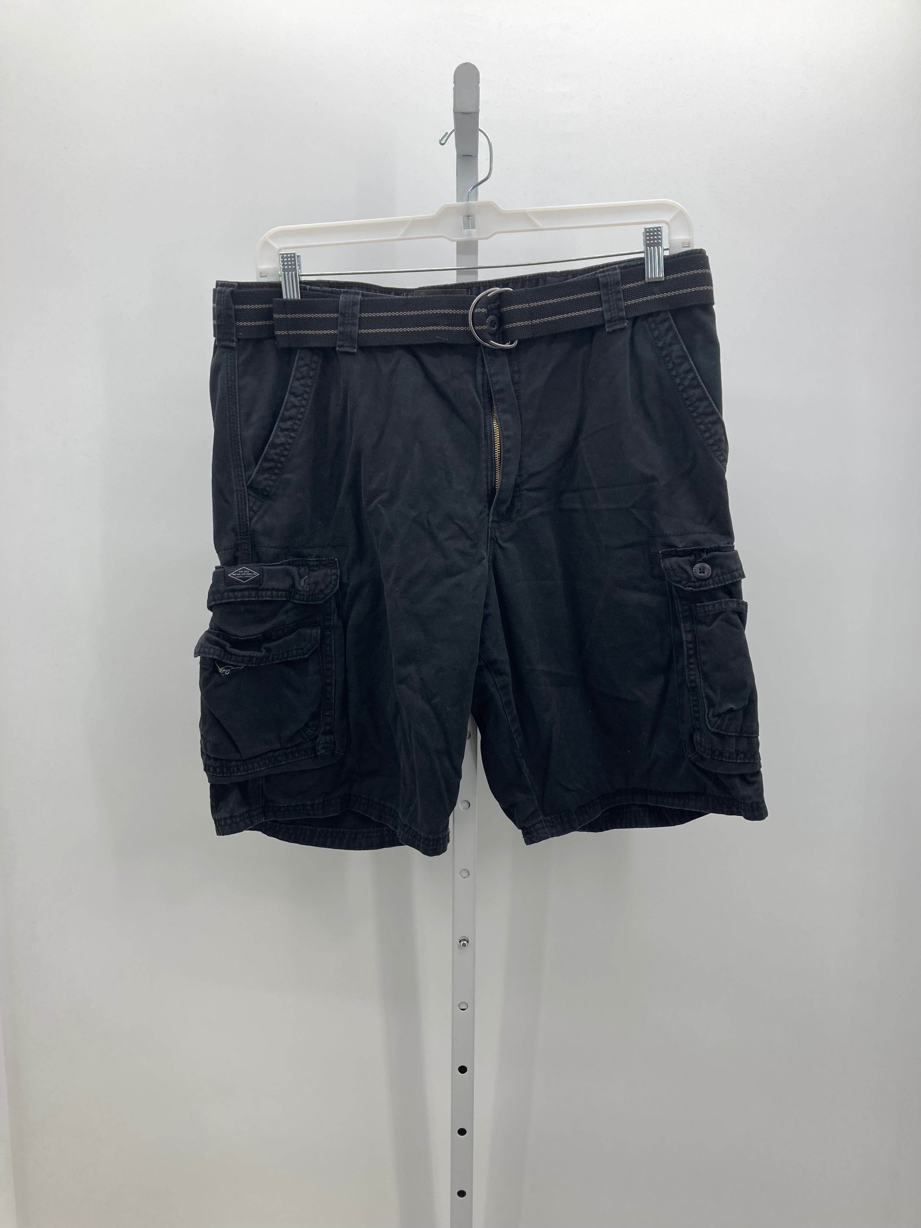 CARGO SHORTS WITH BELT