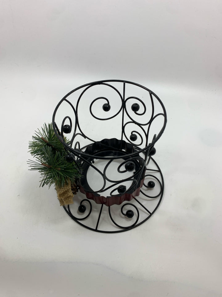 METAL HAT W/PINECONES.