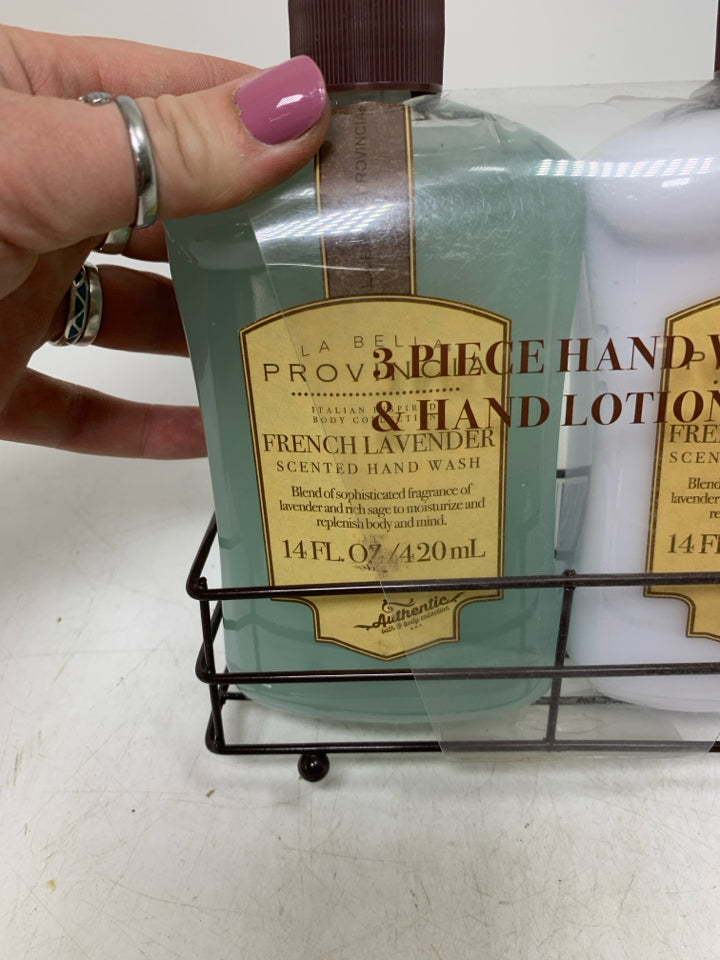 NIP 3 PC LOTION/HAND SOAP W/ HOLDER LA BELLA PROVINCIA.