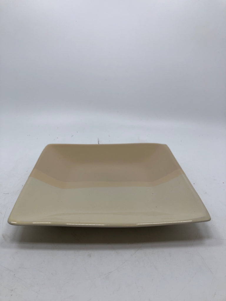 TAN GLAZED TWO TONE SQUARE DISH.