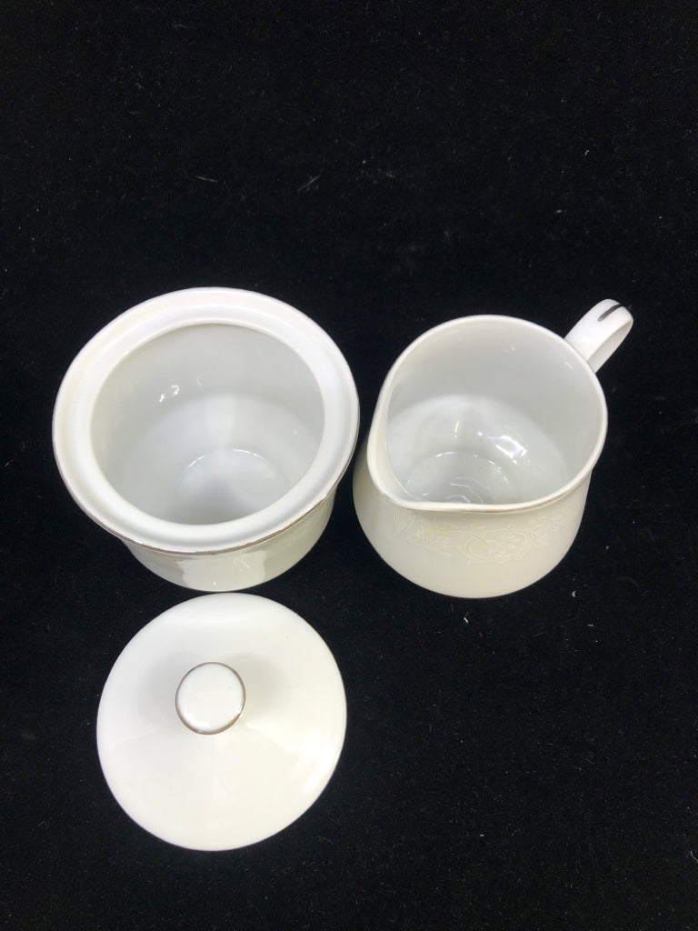 VTG LOVELACE CREAM & SUGAR SET.