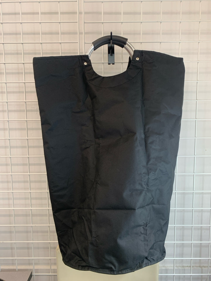 BLACK CANVAS LAUNDRY BAG W/METAL HANDLES.