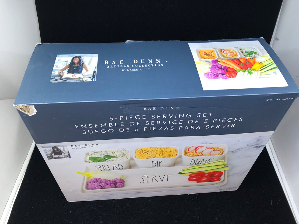 NIB RAE DUNN SERVING SET.