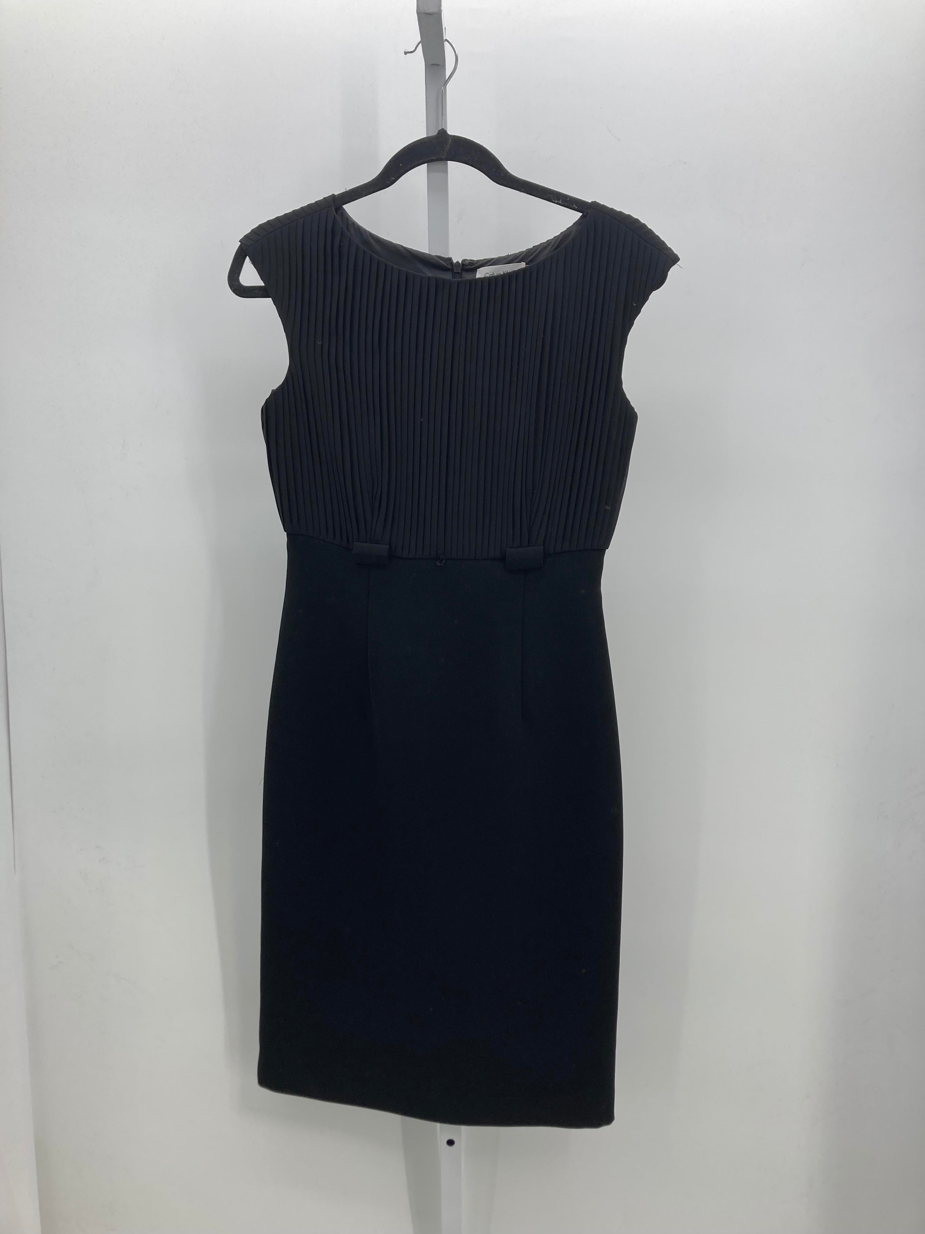Calvin Klein Size 2 Misses Sleeveless Dress
