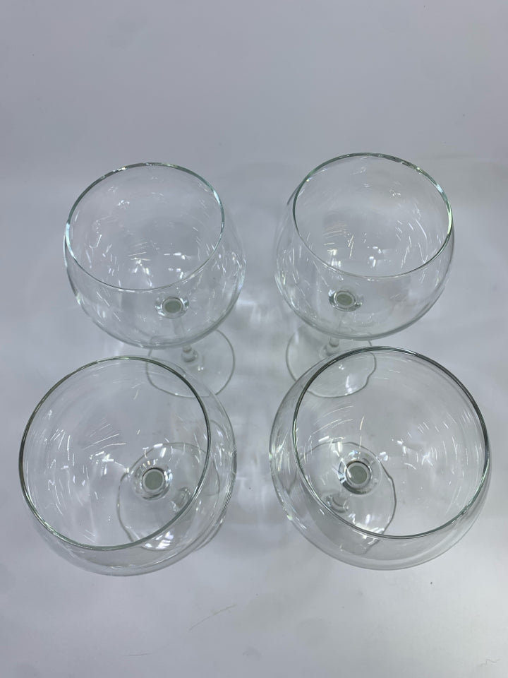 4 CLEAR GLASS GOBLET STYLE WINE GLASSES.