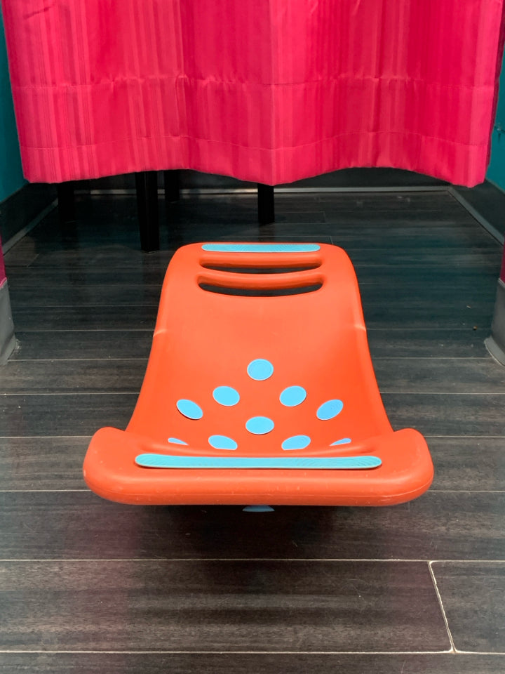 Fat Brain Toys Teeter Popper