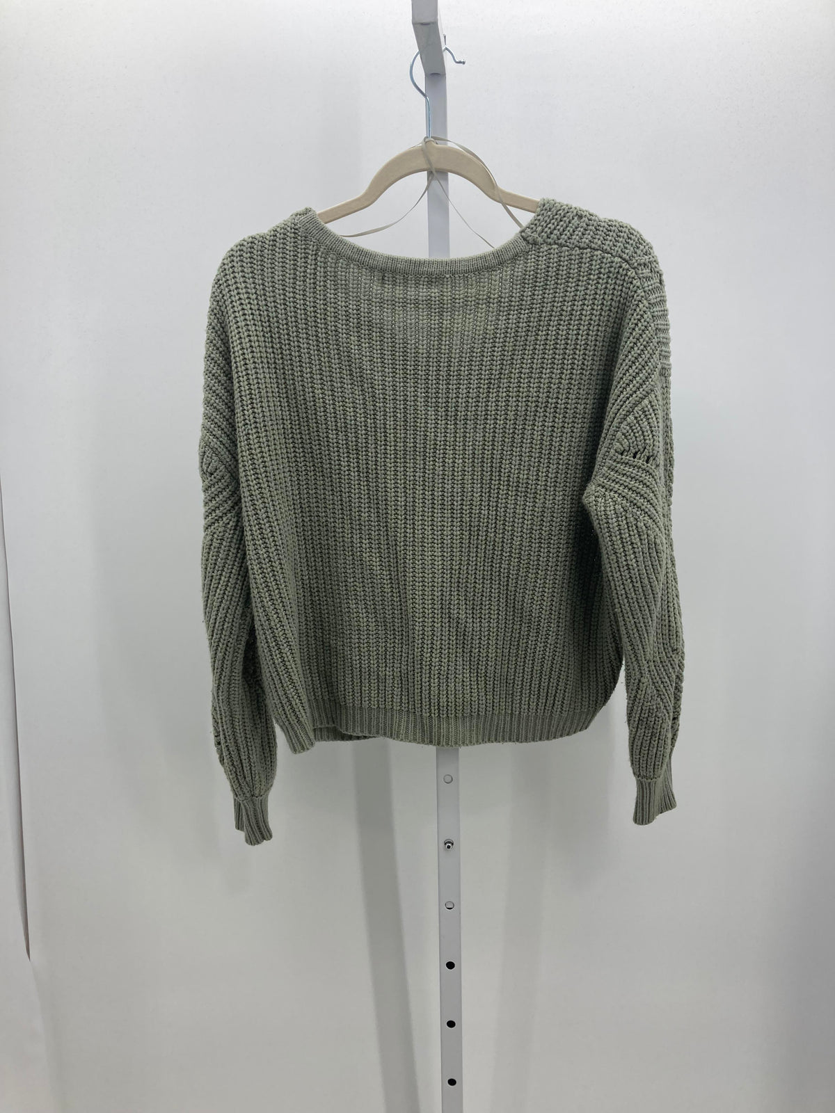 moon & madison Size Medium Juniors Long Sleeve Sweater
