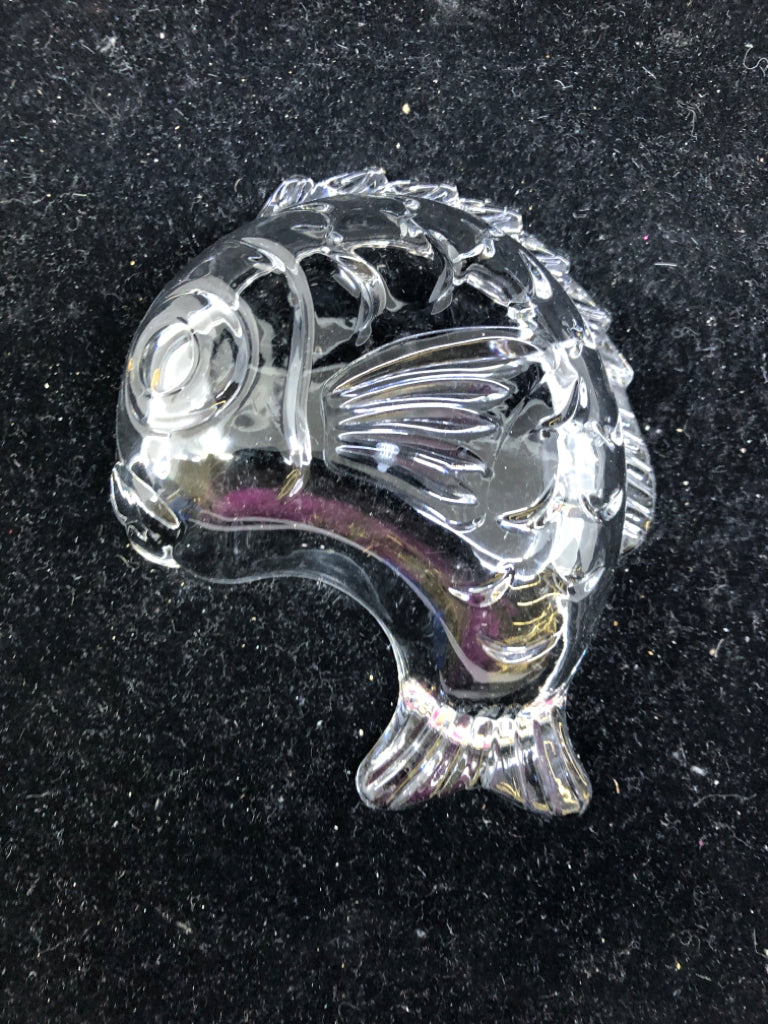 SMALL FISH NUT BOWL.