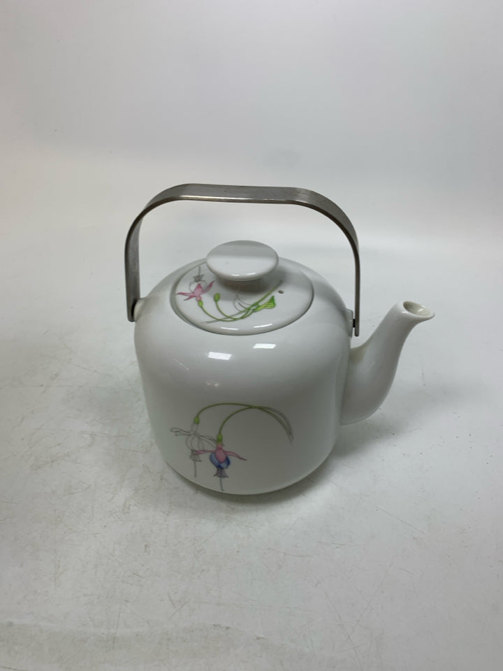 LONG STEM FLOWERS PINK & BLUE TEA POT W/ METAL HANDLE.