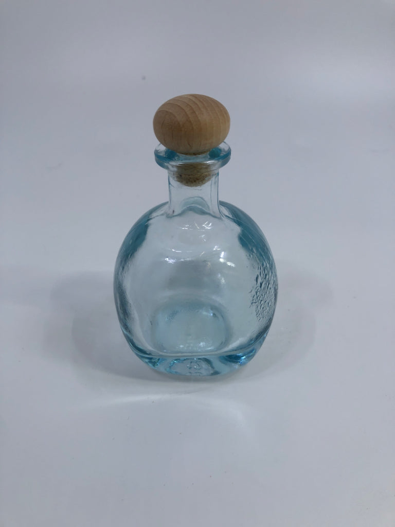 SM BLUE GLASS CONTAINER W/WOOD POP TOP.