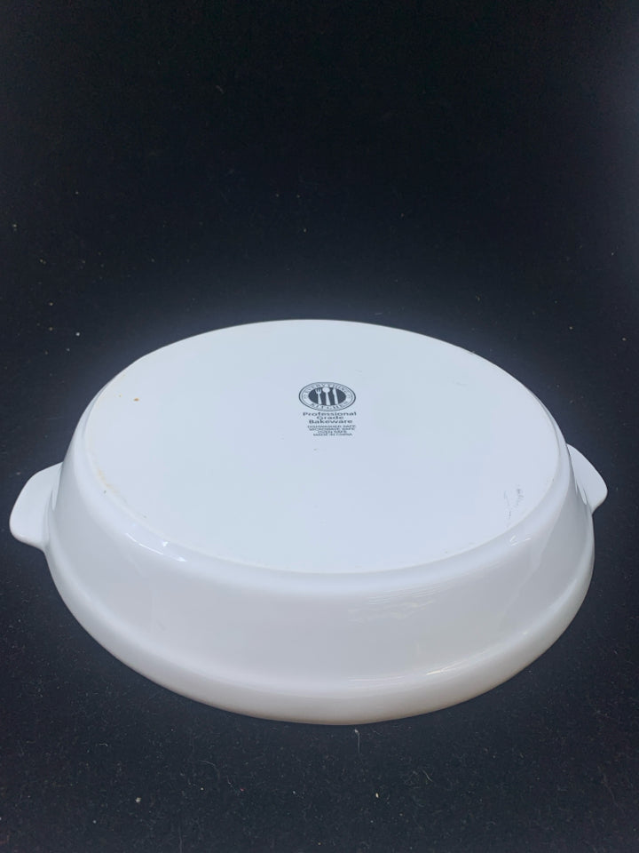WHITE PIE DISH W HANDLES.