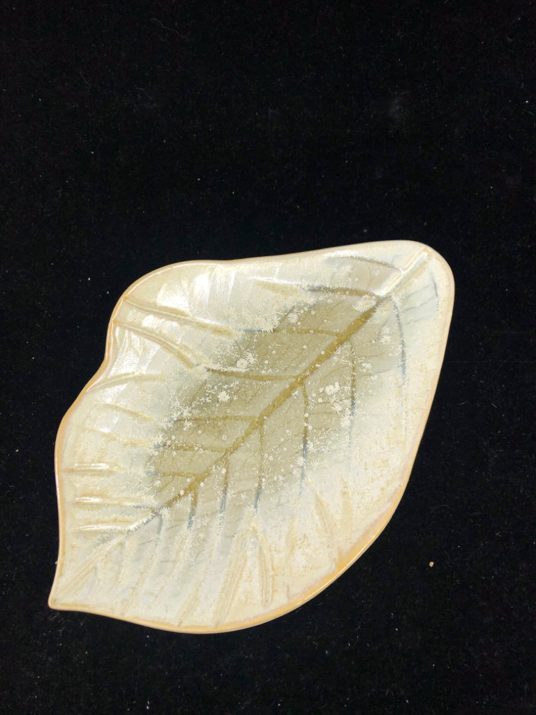 POTTERY LEAF CATCH ALL.