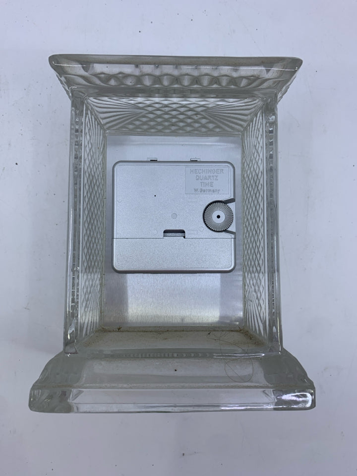 VTG CRYSTAL DESK CLOCK.