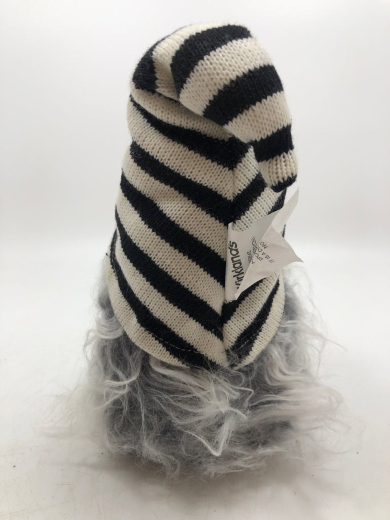 'BOO' FELT GNOME.
