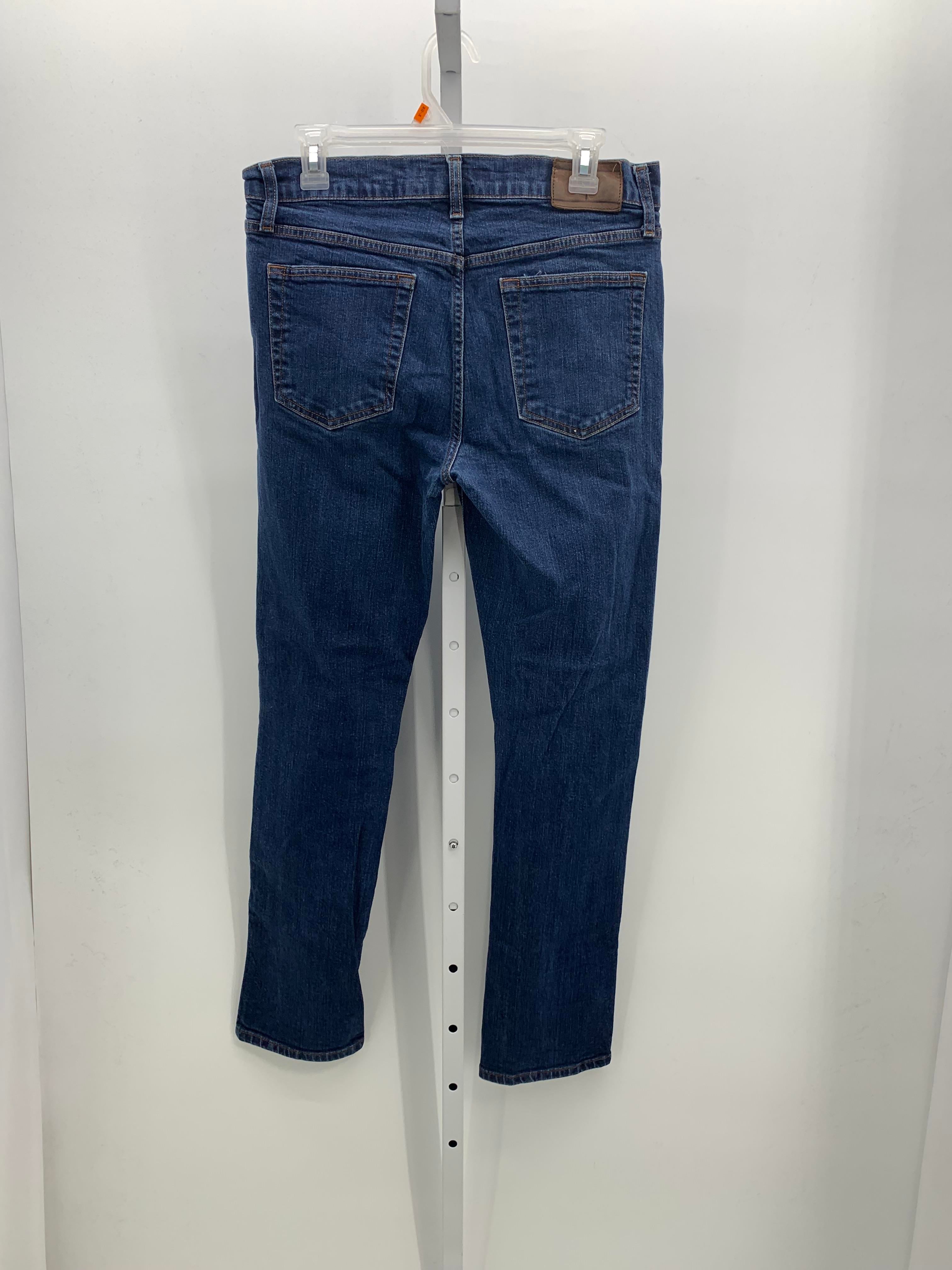 STRAIGHT LEG JEANS