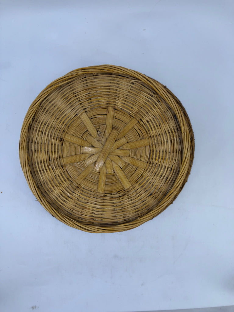 MULTI WOVEN BASKET/TRASH BIN.