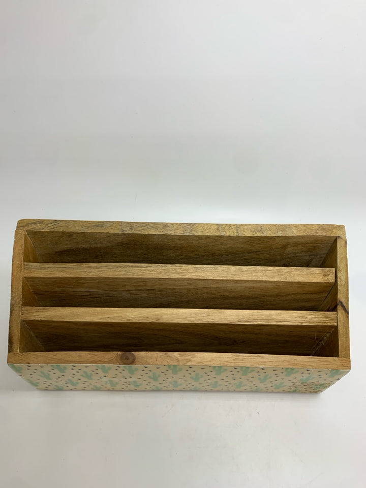 LIGHT WOOD DECORATIVE CACTUS ORGANIZER.