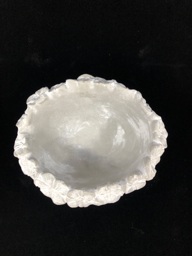 CEMENT LADY PLANTER W/FLORAL CARVED EDGE.