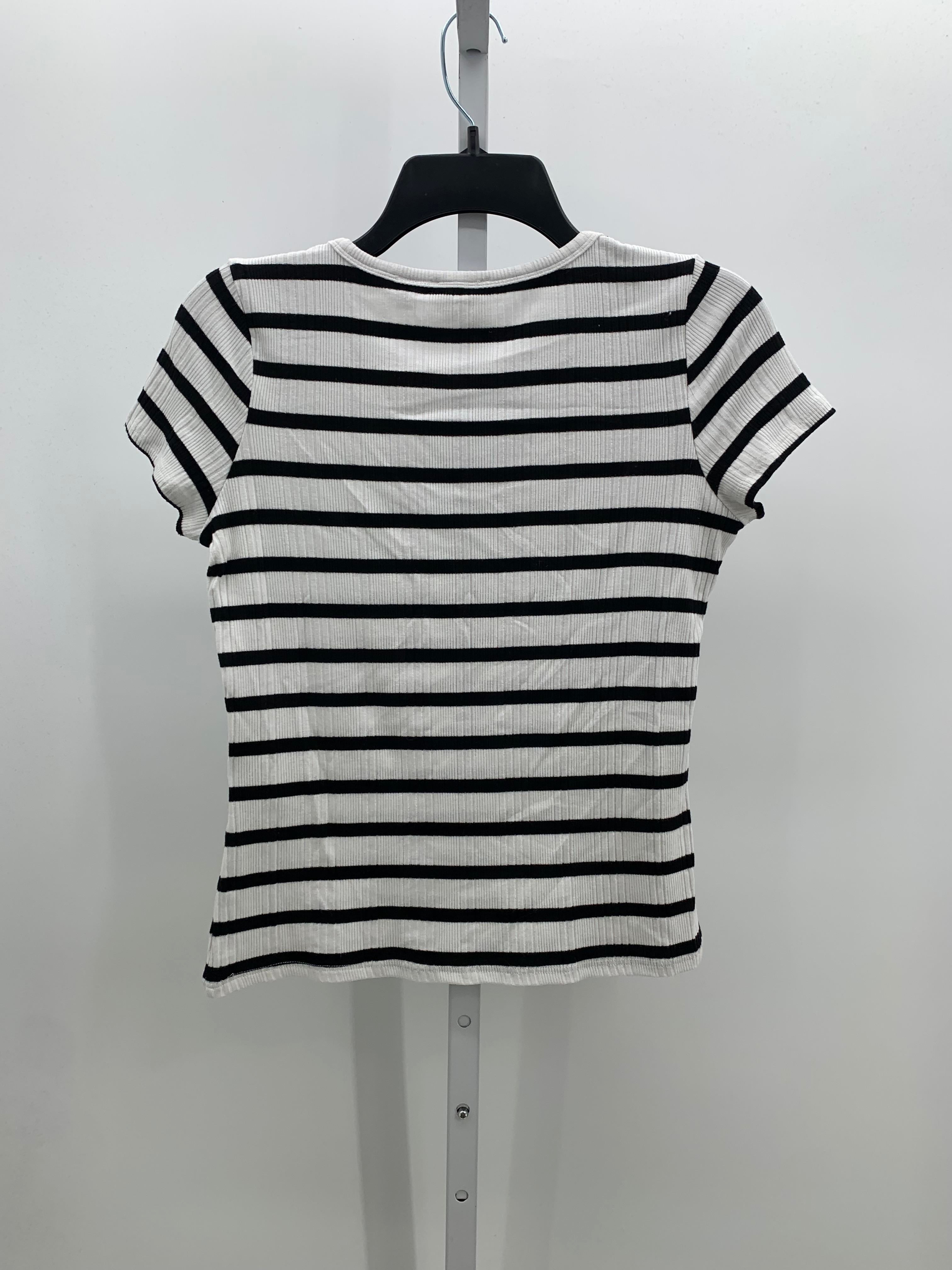 cyrus Size Small Misses Short Sleeve Shirt