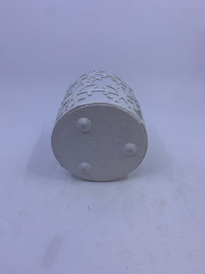 WHITE GLITTER METAL SNOWMAN CANDLE SLEEVE.