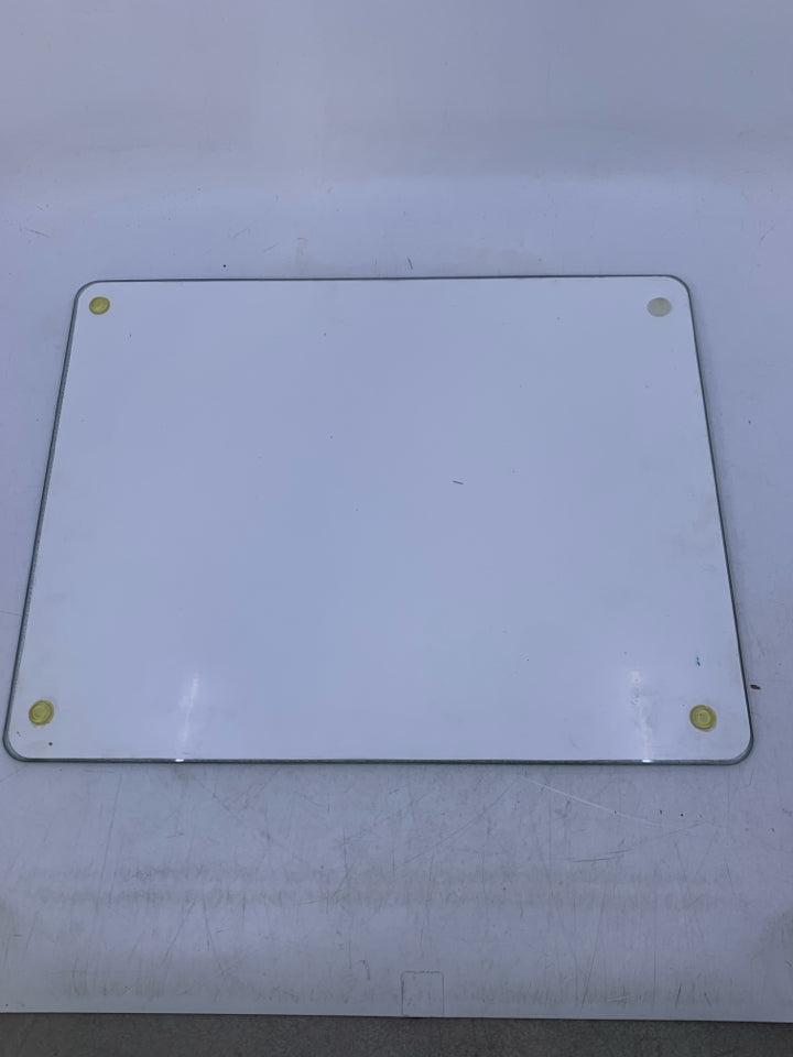 GLASS FLOWER FIELD W/ BASKET.