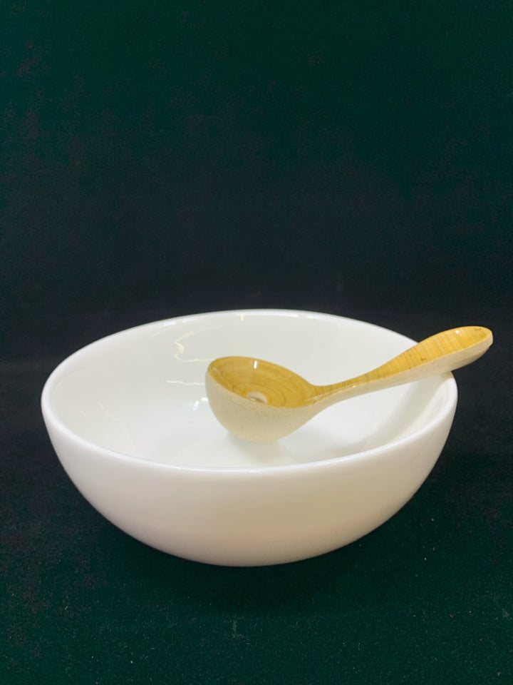 WHITE CERAMIC OLIVE DISH W/SPOON.