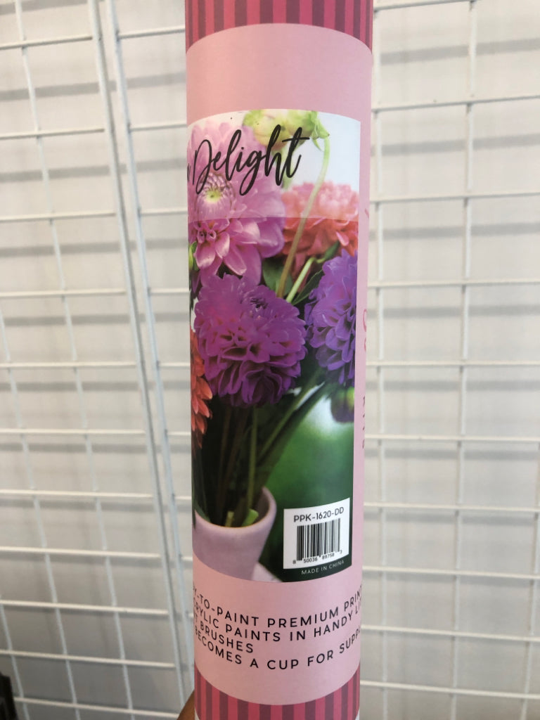 NIP DAHLIA DELIGHT PAINT BY NUMBER.