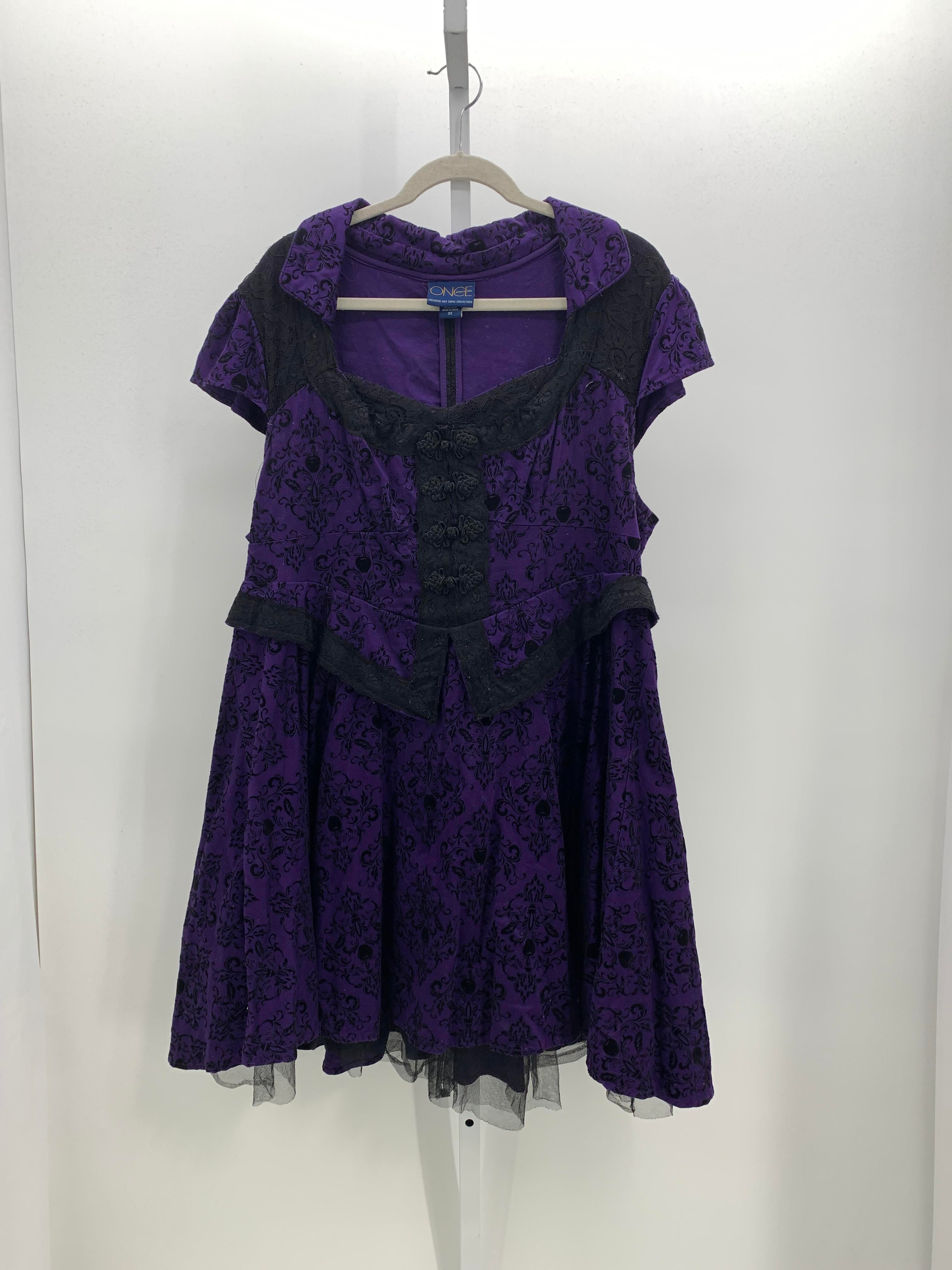 Hot Topic Size 3X Womens Short Sleeve Dress