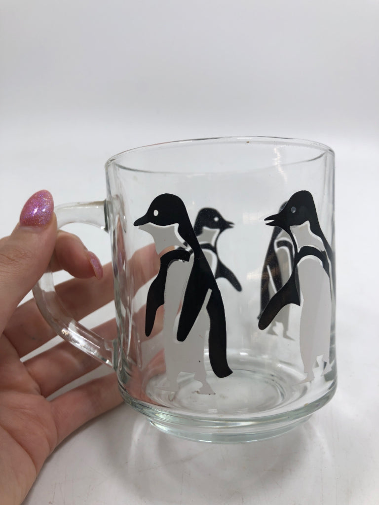4 PENGUIN GLASS MUGS.