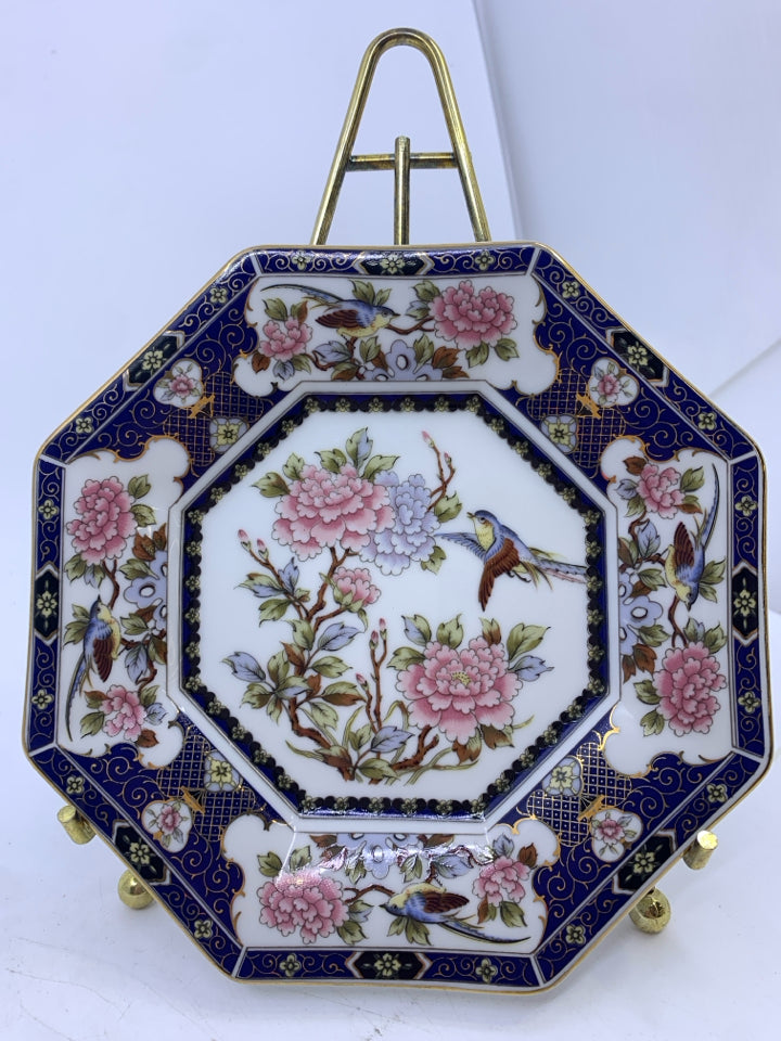 4 BLUE ASIAN STYLE OCTAGON PLATES.