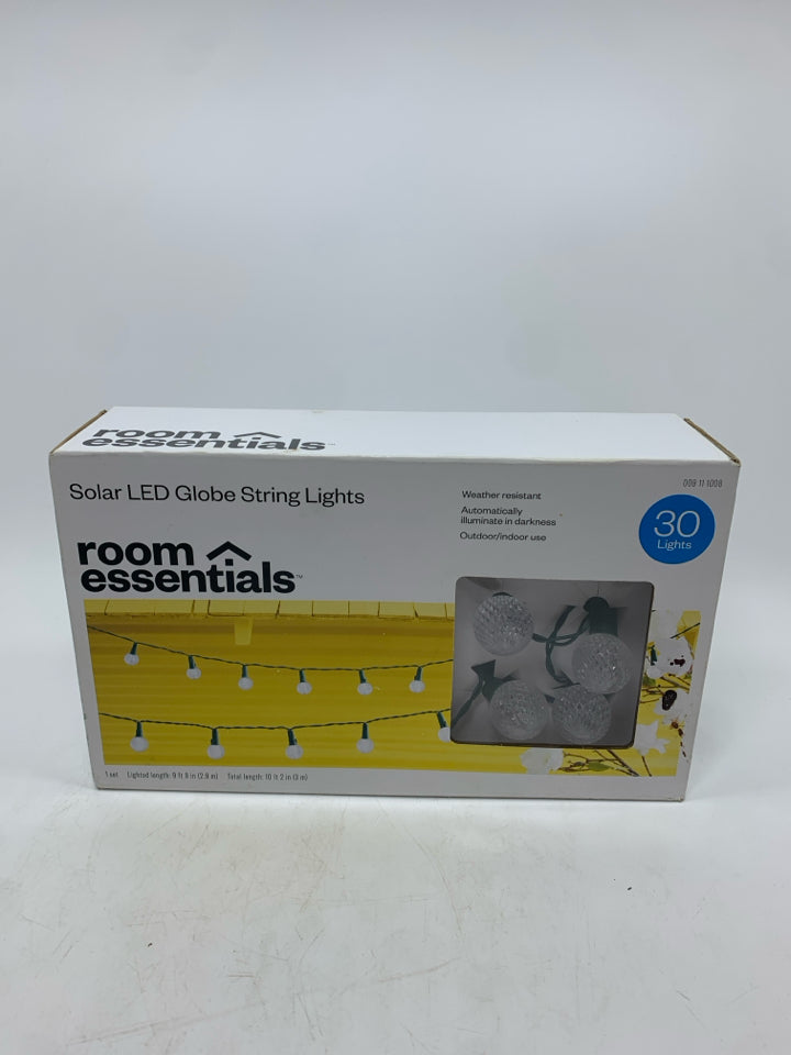 NIB SOLAR LED GLOBE STRING LIGHTS.