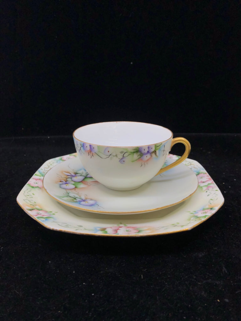 VTG 3 PC TEACUP/SAUCER WHITE W/ PURPLE,PINK FLOWERS THOMAS BAVARIA.