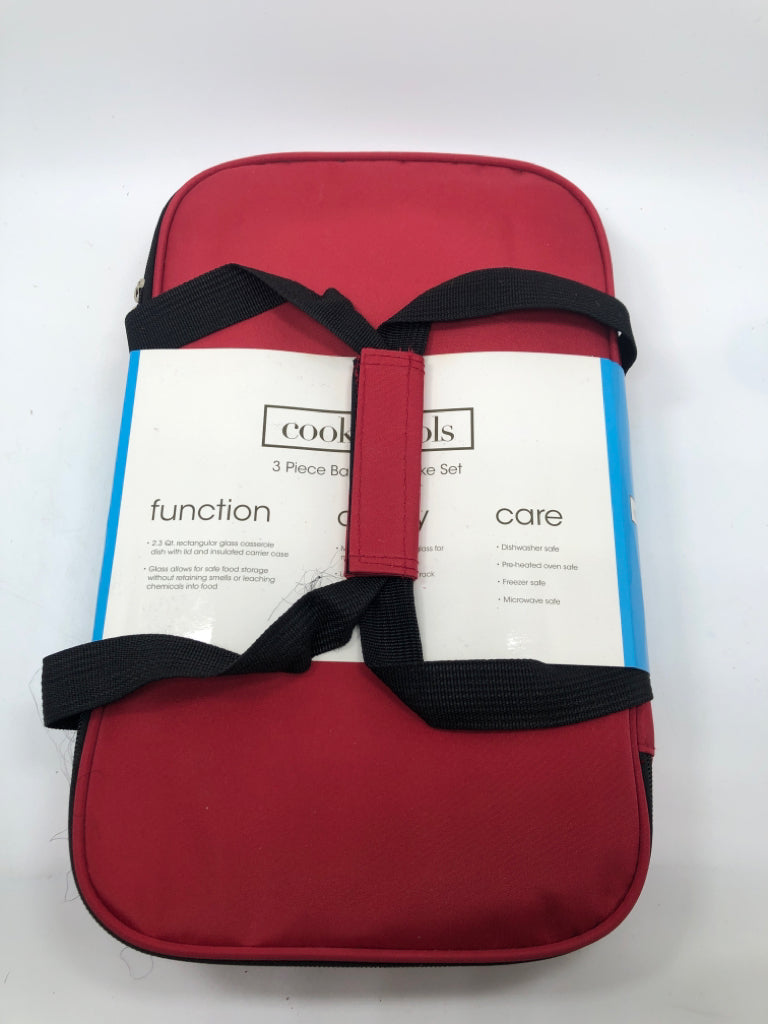 NIP RED 3PC BAKE & TAKE SET.