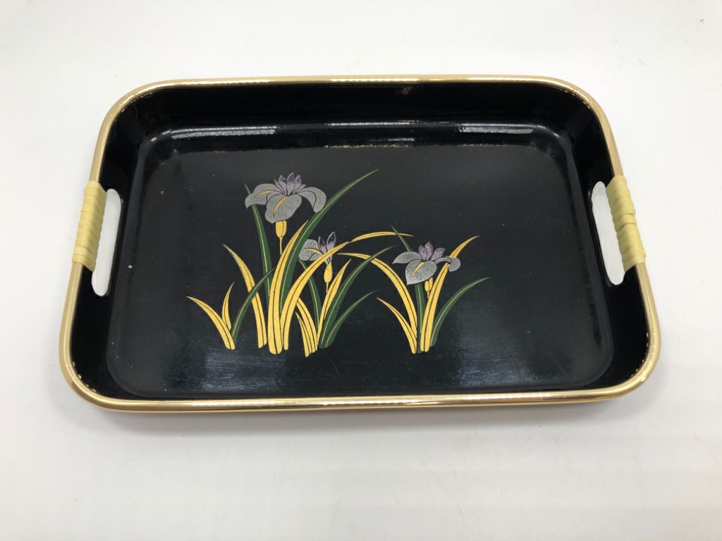3PC VTG STYLE BLACK NESTING SERVING TRAYS W/PURPLE FLORALS.