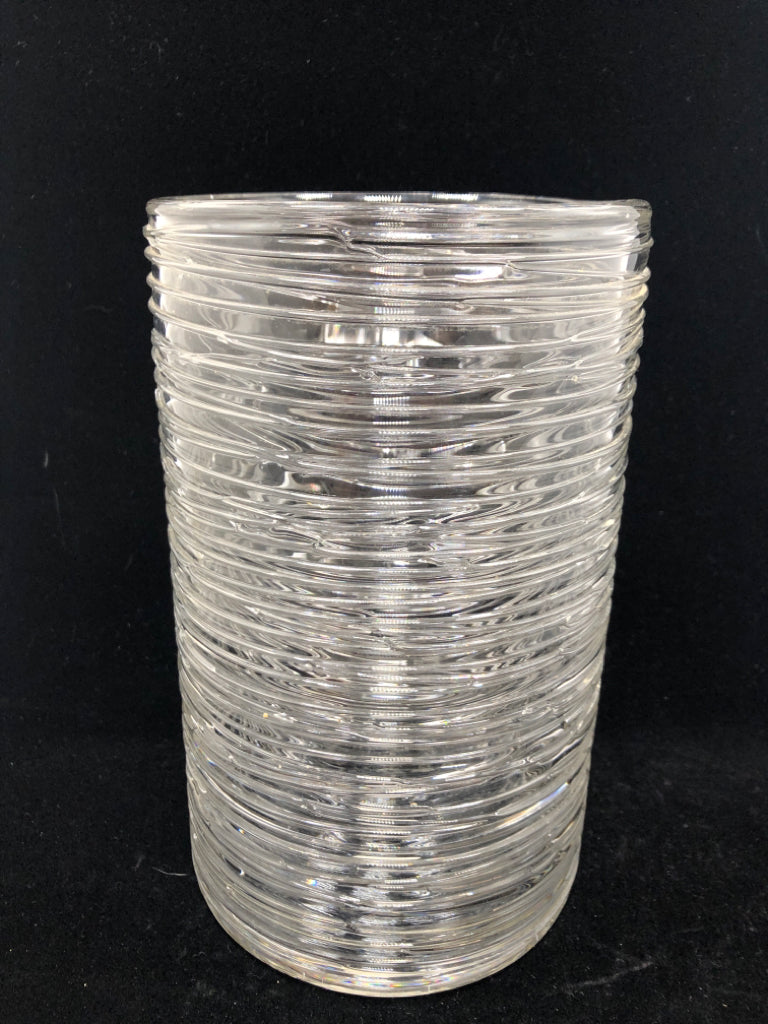 TEXTURED SWIRL CYLINDRICAL VASE.