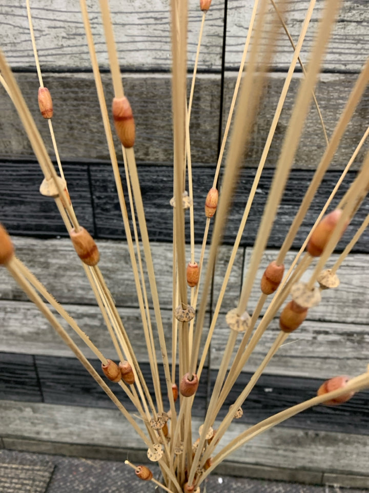GREEN AND GREY DECORATIVE PLANT W DRIED STEMS.