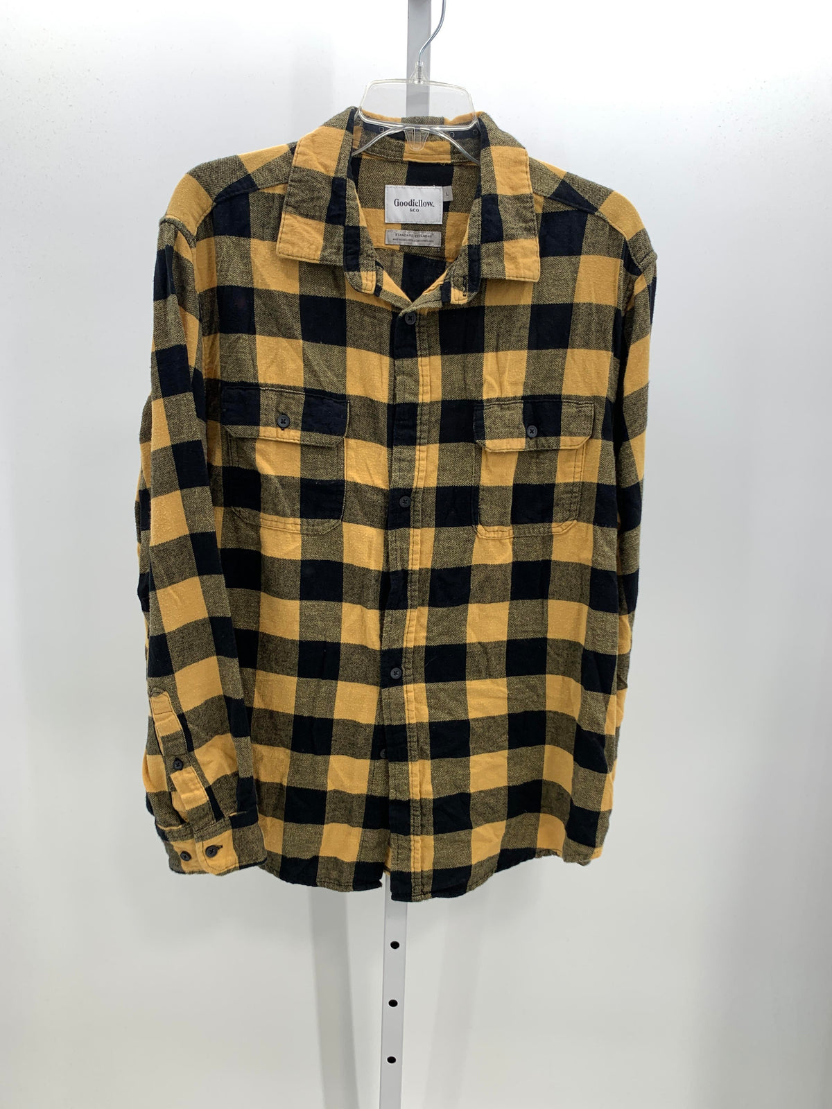 BLACK PLAID