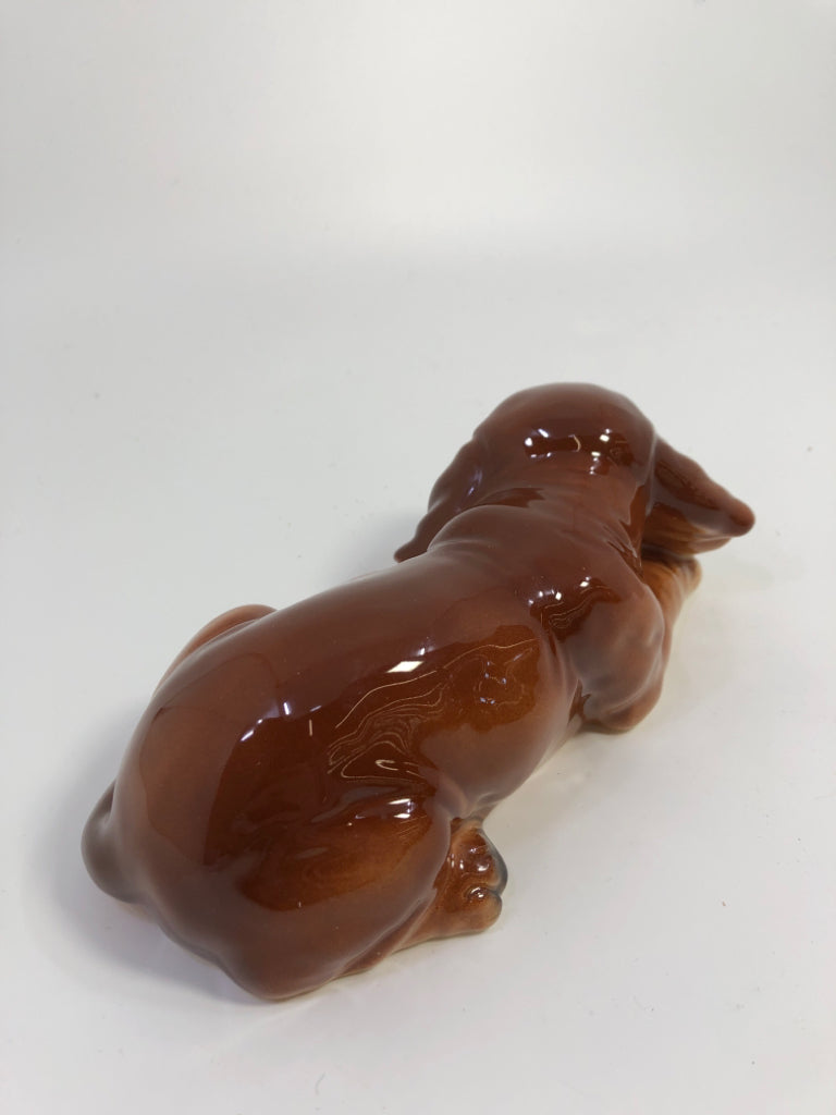 VTG GLAZED CERAMIC DOG- DACHSHUND? FIGURINE.