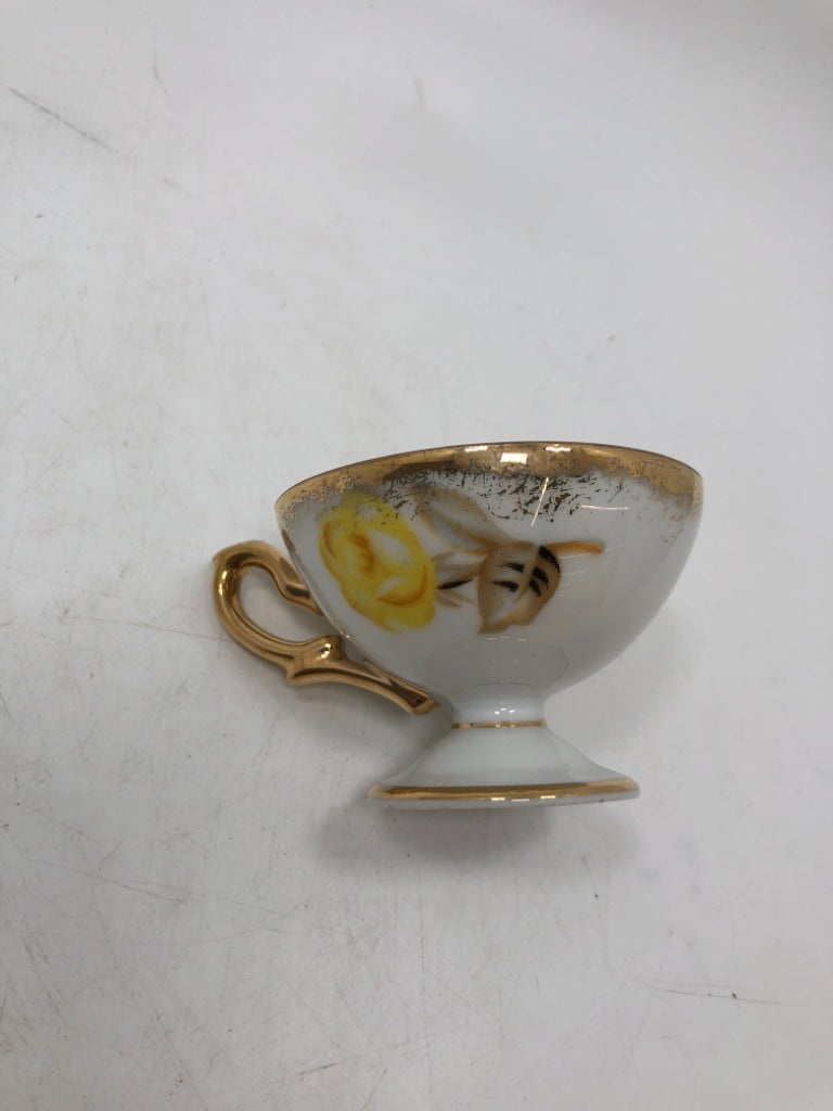 VTG YELLOW FLORAL MINI TEACUP/SAUCER.