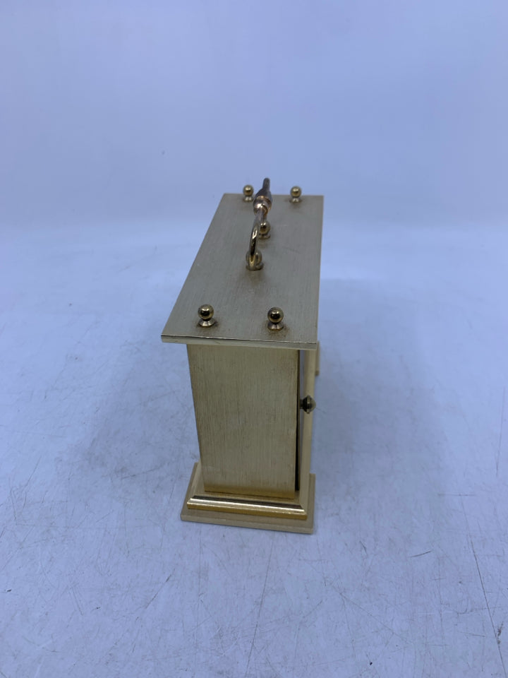 GOLD METAL RECTANGLE VERICHRON DESK CLOCK W/ HANDLE.