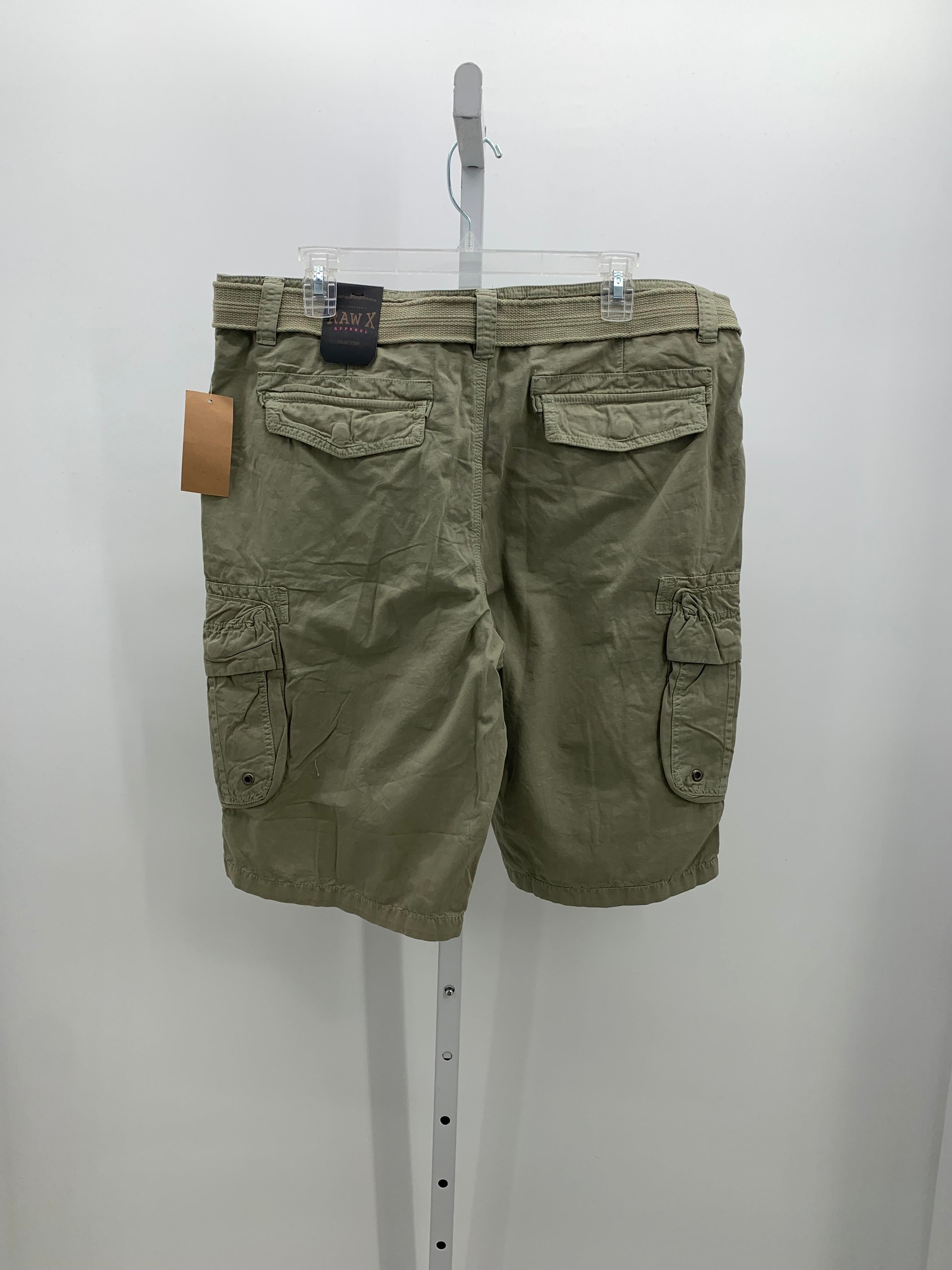NEW BELTED CARGO SHORTS.