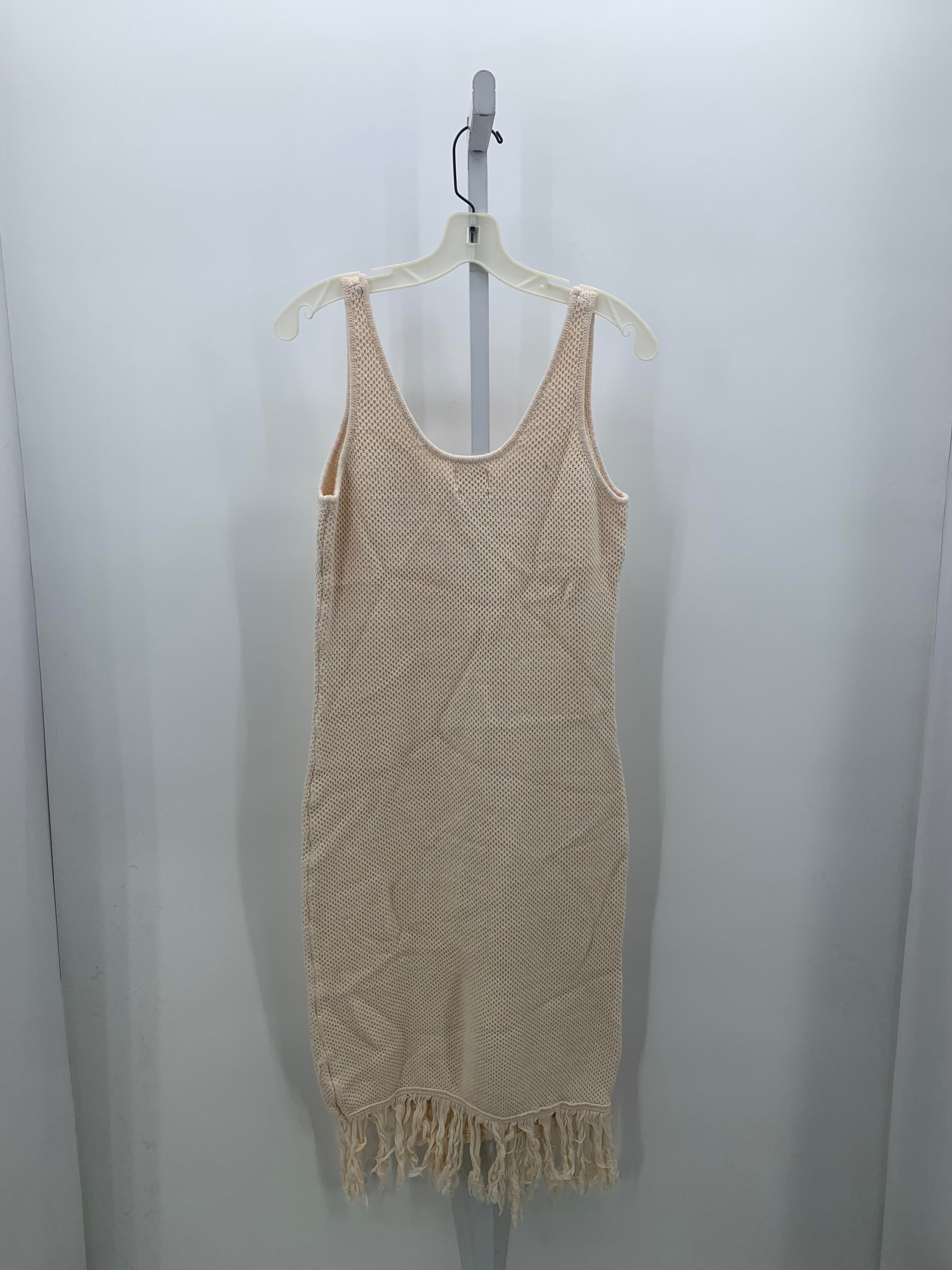 Size Large Misses Sleeveless Dress