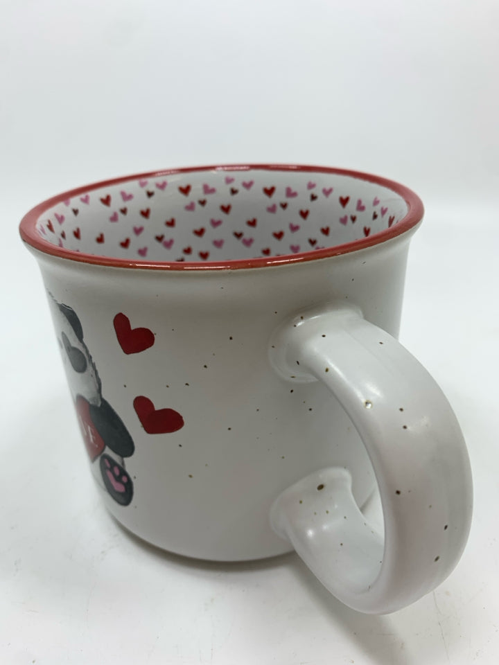 PANDA W/LOVE HEART MUG.