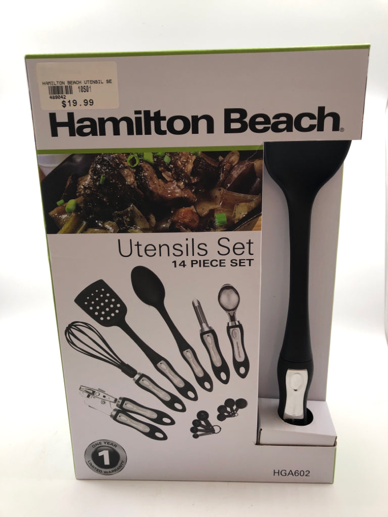 NIB HAMILTON BEACH UTENSILS SET.