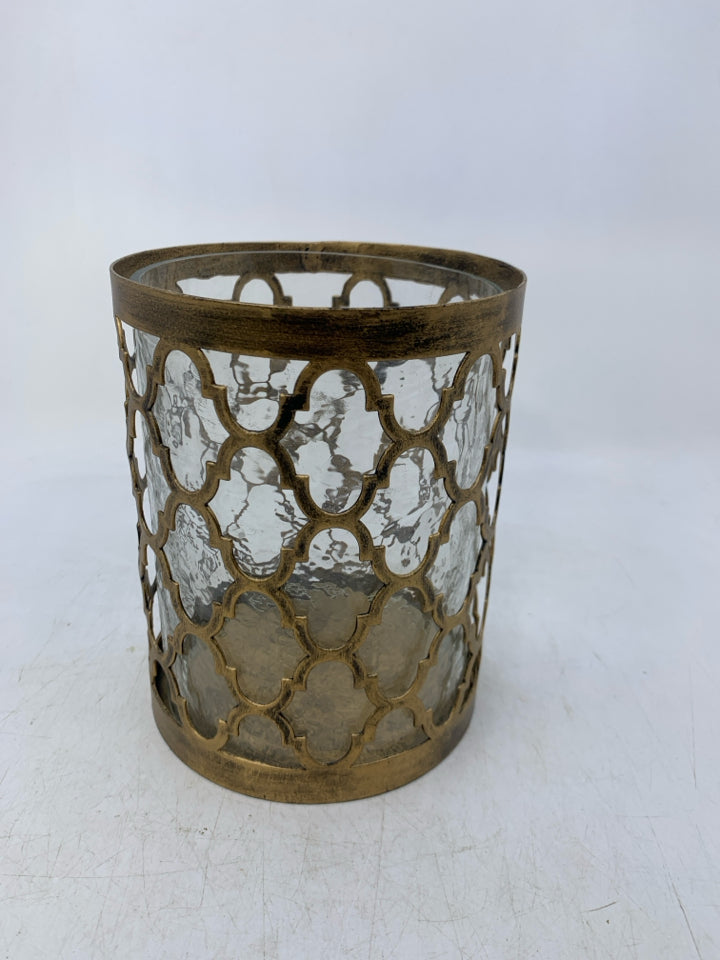 DISTRESSED GOLD METAL W/ GLASS INSERT.